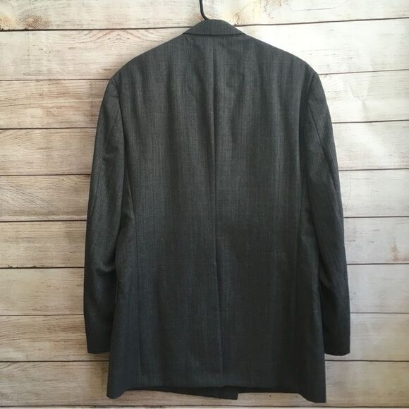 VINTAGE HART, SHAFFNER & MARX 100% WOOL DOUBLE BREASTED SUIT IN GRAY - Picture 5 of 13